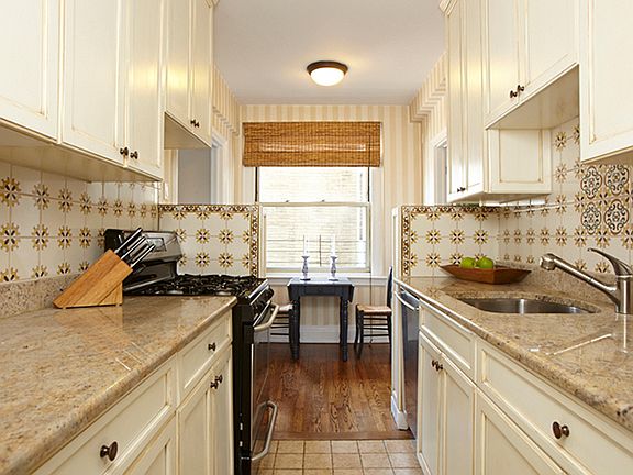 3rd image of 315 E 68th St #10AT