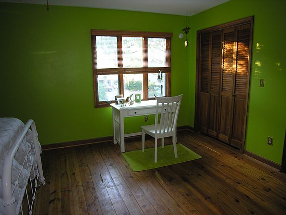 5th image of 133 Oak Street #Number 14