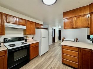 8178 Threadneedle St APT A, Juneau, AK 99801