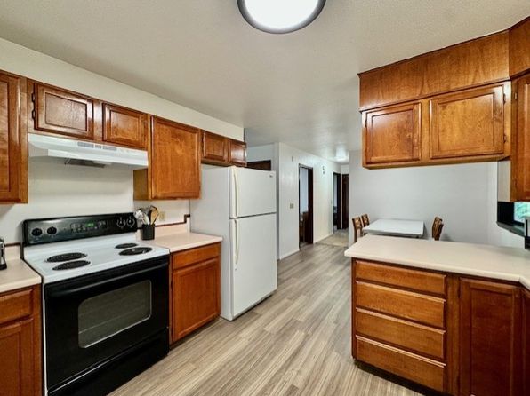 8178 Threadneedle St APT A