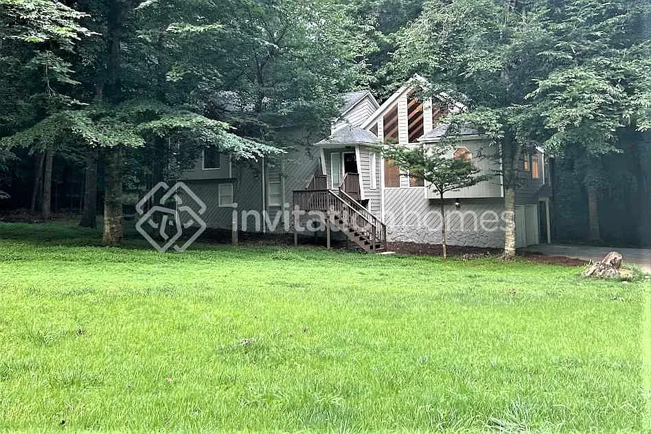 405 Bramble Ct