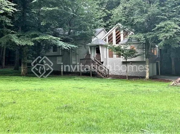 405 Bramble Ct, Woodstock, GA 30188