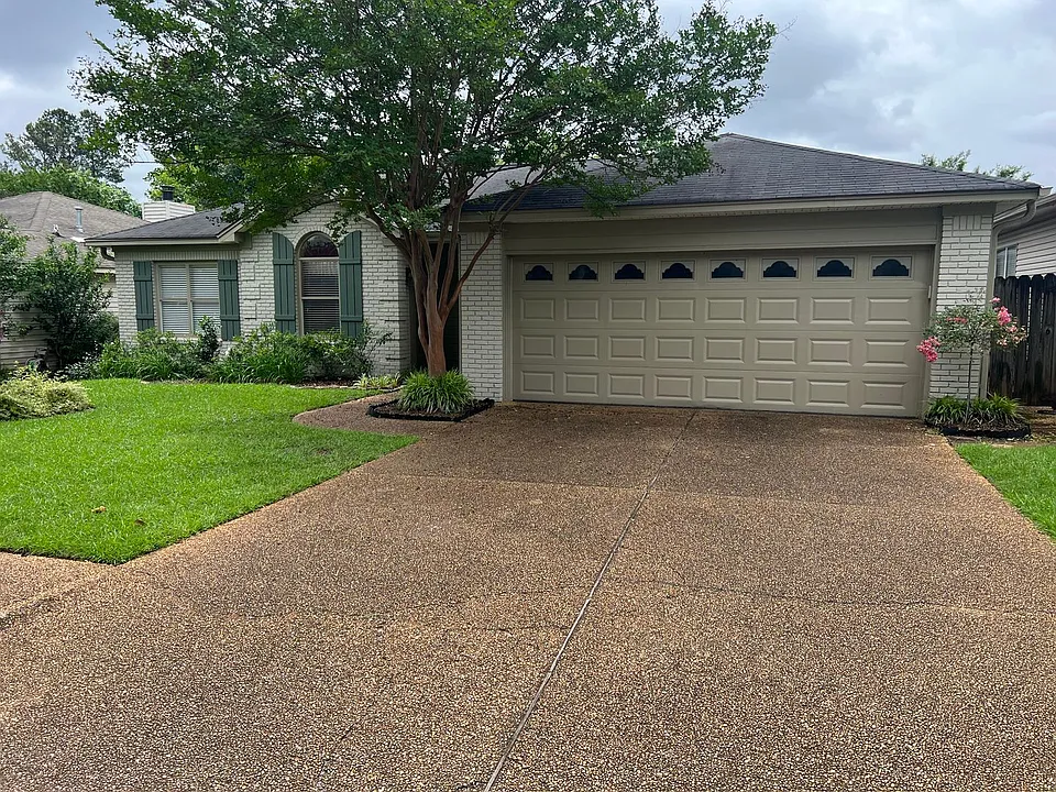 809 Ashland Dr