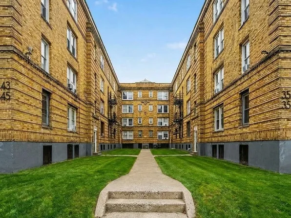 The 1926 Flats