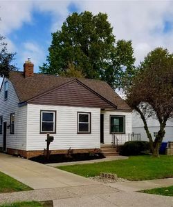 3022 Heresford Dr, Parma, OH, 44134