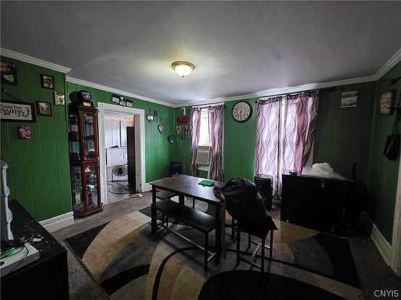 3rd image of 615 Saratoga St