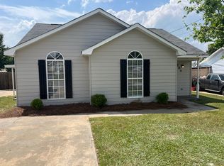 584 Mimosa Rd, Phenix City, AL 36870