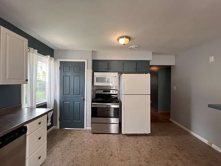 9326 Ackley Rd — Photo 8