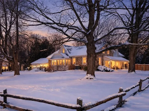 320 Whitmore Dr, Waterloo, ON N2K 1X4