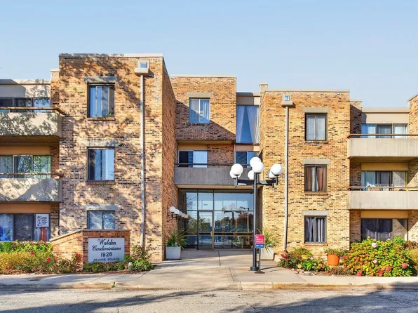 1926 Prairie Sq APT 220B, Schaumburg, IL 60173
