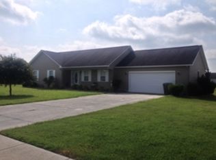 128 Airleigh Pl, Richlands, NC 28574