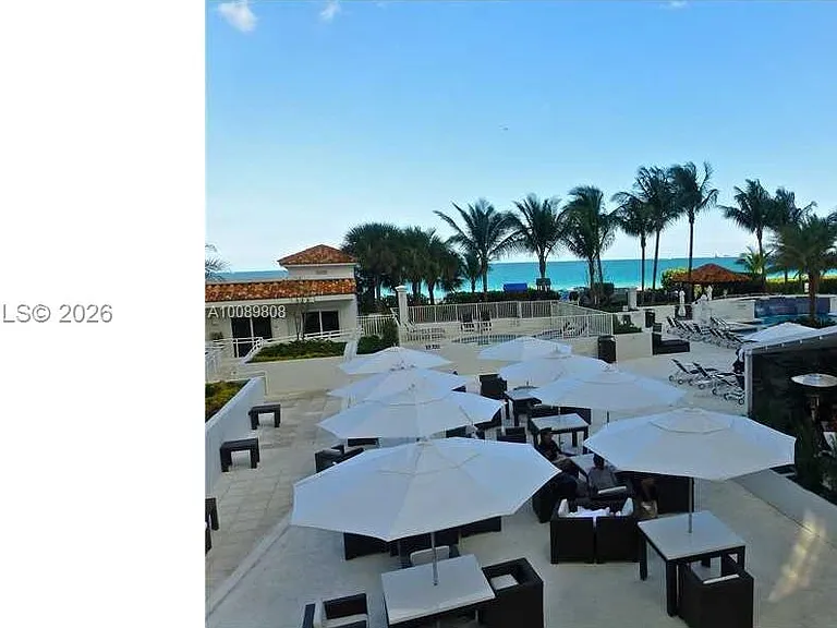 4779 Collins Ave #504 — Photo 36