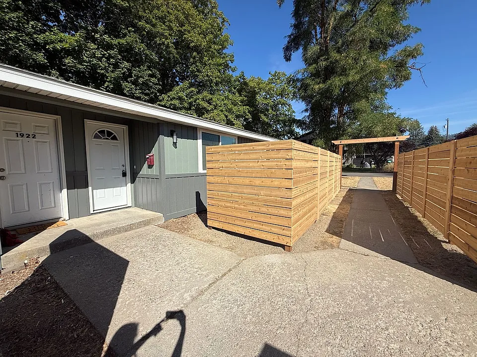 1920 E Front Ave #1926