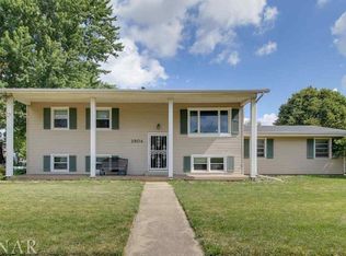 2804 E Washington St, Bloomington, IL 61704