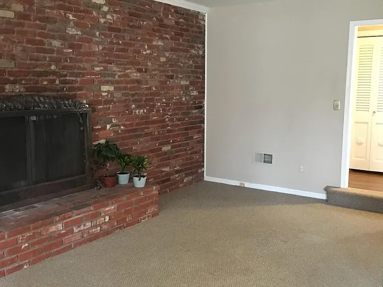 8824 Fircrest Pl — Photo 14