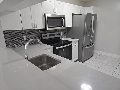 1861 SW 116th Way Photo 1