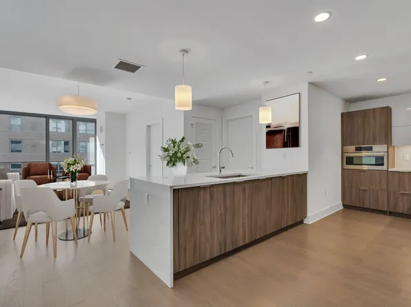 9 Avenue At Port Imperial Unit 621, West New York, NJ 07093