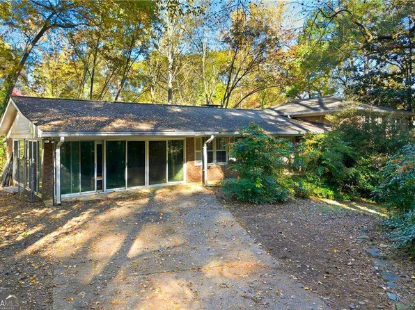 1215 Pebblebrook Rd SE, Mableton, GA 30126