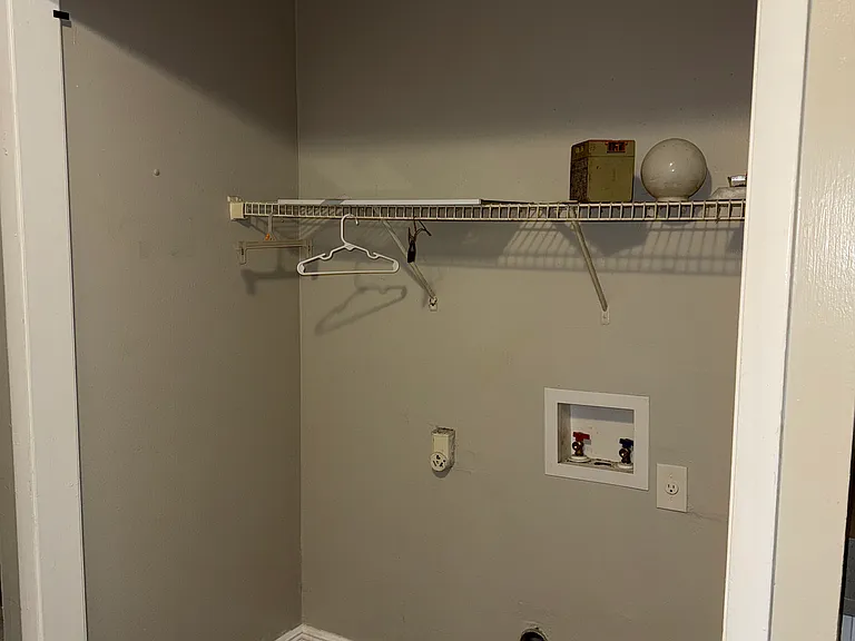 1200 E Bougainvillea Ave #B — Photo 6