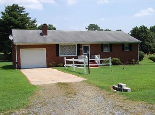 4311 Westwood Dr, North Dinwiddie, VA 23803