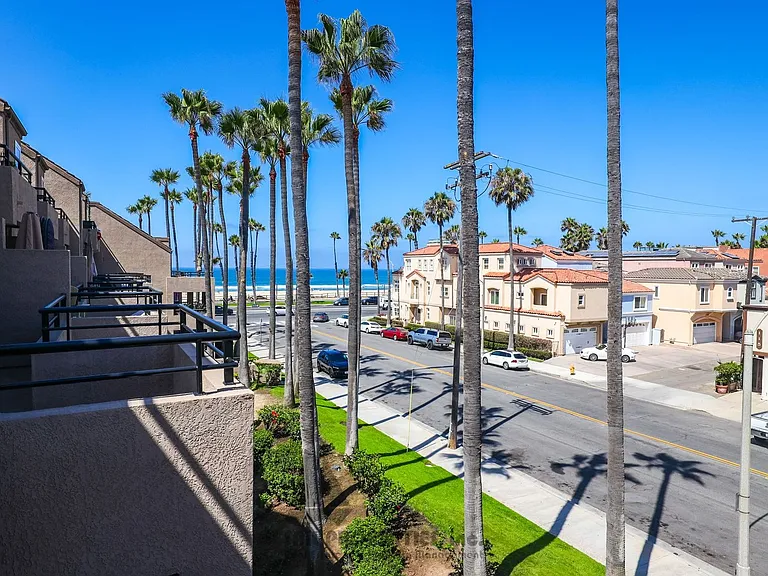 1200 Pacific Coast Hwy #327 — Photo 18