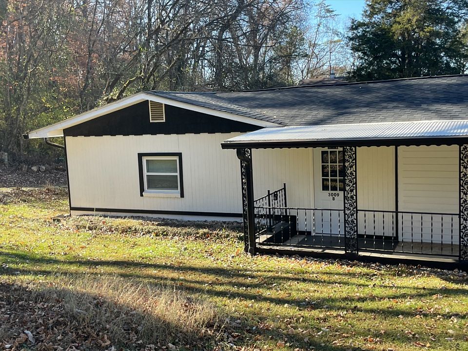 1st image of 3009 Cox Ln #B
