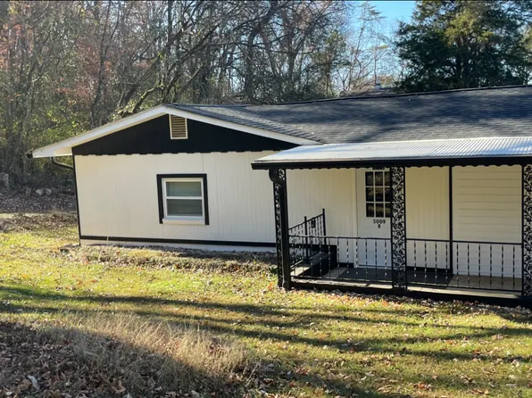 3009 Cox Ln #B, Knoxville, TN 37914