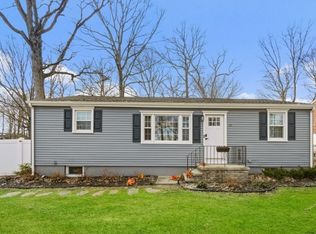 70 N Lakeside Ave, Lake Hopatcong, NJ 07849