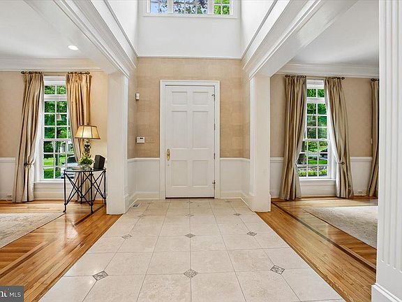 4th image of 6809 Sorrel St