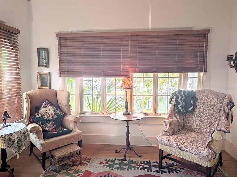 1701 Siesta Dr — Photo 7