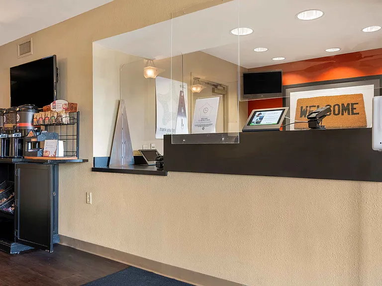 Lobby and Guest Check-in