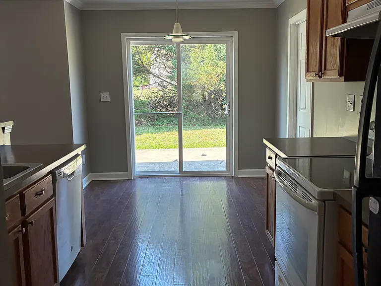 11039 Palestrina Rd — Photo 3