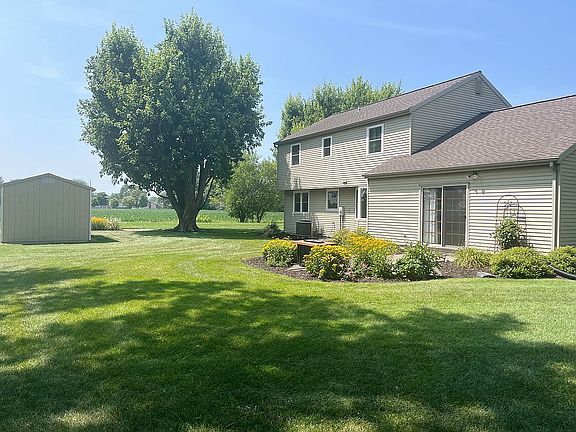 4th image of 1056 Rose Ln