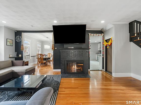 4th image of 481 Savin Avenue