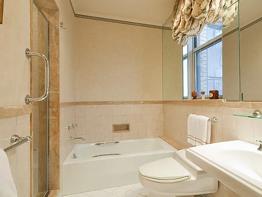 Sold by Sotheby's International Realty | media 17