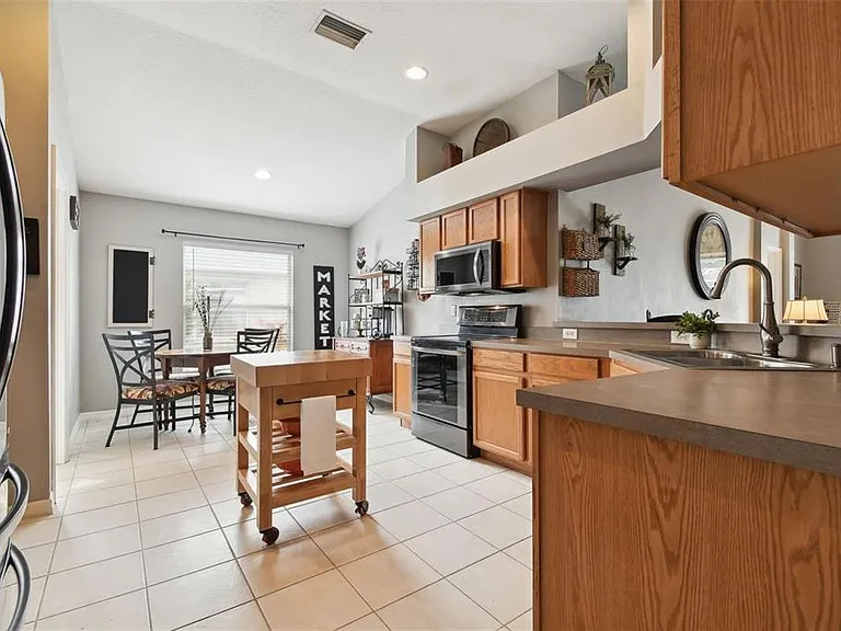 7655 Citrus Blossom Dr — Photo 16