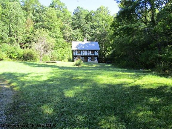 2nd image of 1303 Pheasant Mountain Rd
