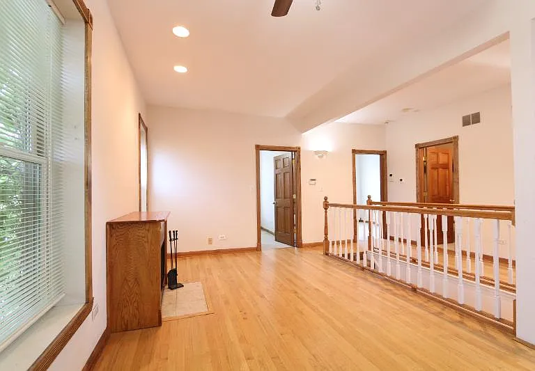 1257 W Flournoy St #2R — Photo 12