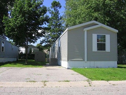 1st image of 223 Red Oak Dr