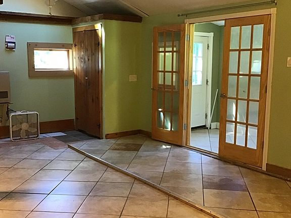 5th image of 461 Warren Wright Rd