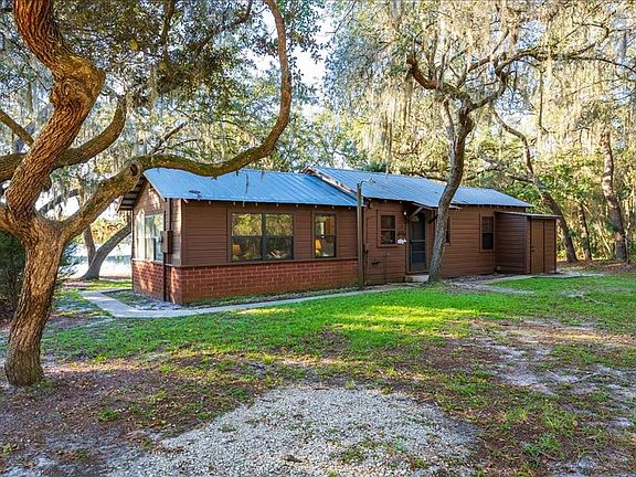 2nd image of 22645 NE 105TH AVENUE ROAD