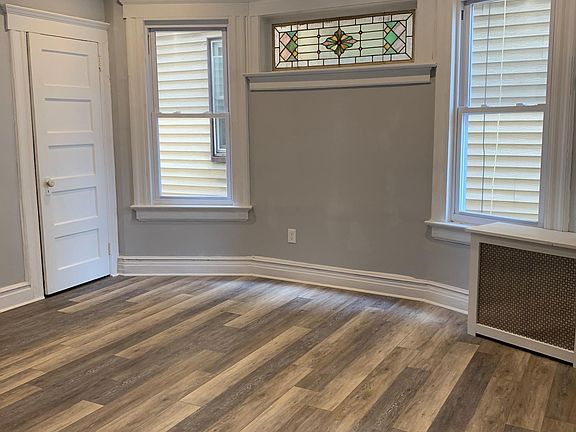 2nd image of 392 Lincoln Ave Floor 1