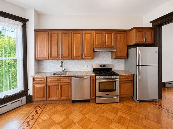 2nd image of 409 Sterling Pl APT 2