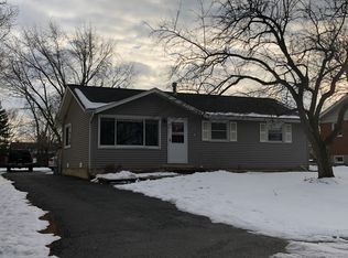 18185 W Elm St, Grayslake, IL 60030