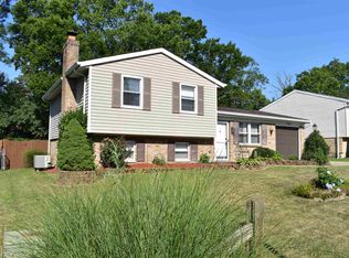 7750 Ravenswood Dr, Florence, KY 41042