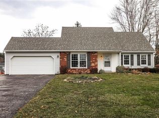 32 Rolling Meadow Dr N, Hilton, NY 14468