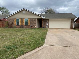 1912 Chandler Dr, Shawnee, OK 74801