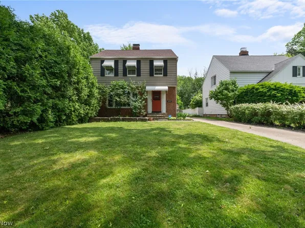 2295 Ashurst Rd, University Heights, OH 44118