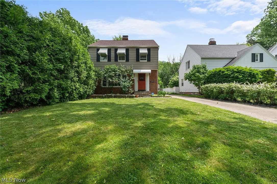 2295 Ashurst Rd photo 1
