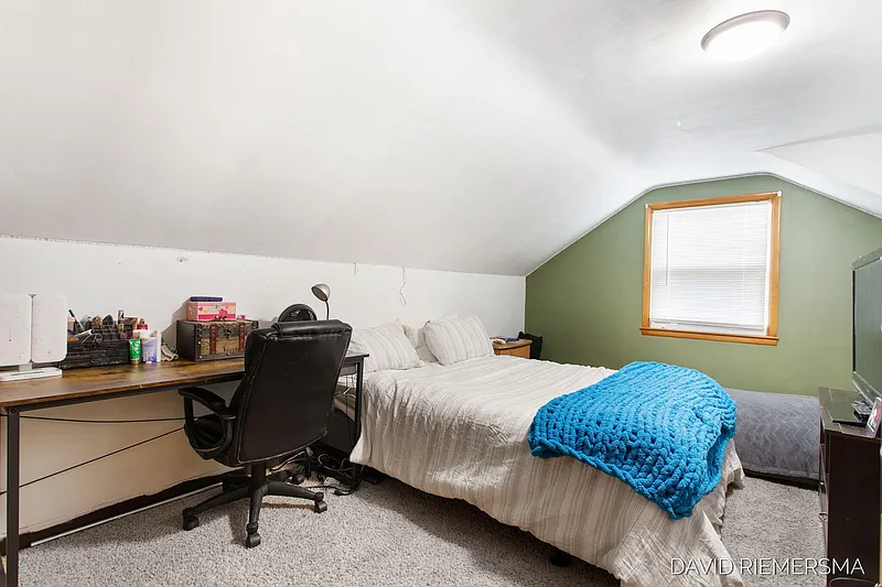 Thumbnail 17